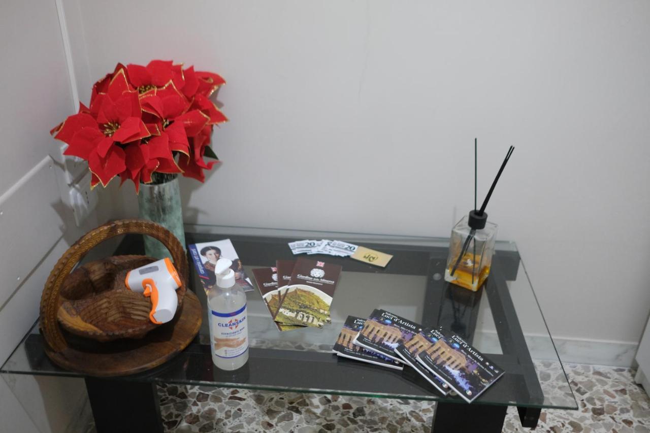 Le Stanze Di Sofia Bed & Breakfast Salerno Exterior photo